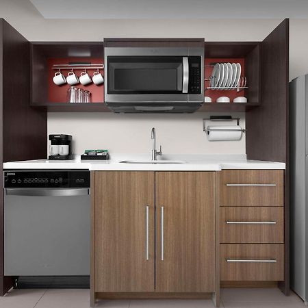 Home2 Suites By Hilton Falls Church Εξωτερικό φωτογραφία