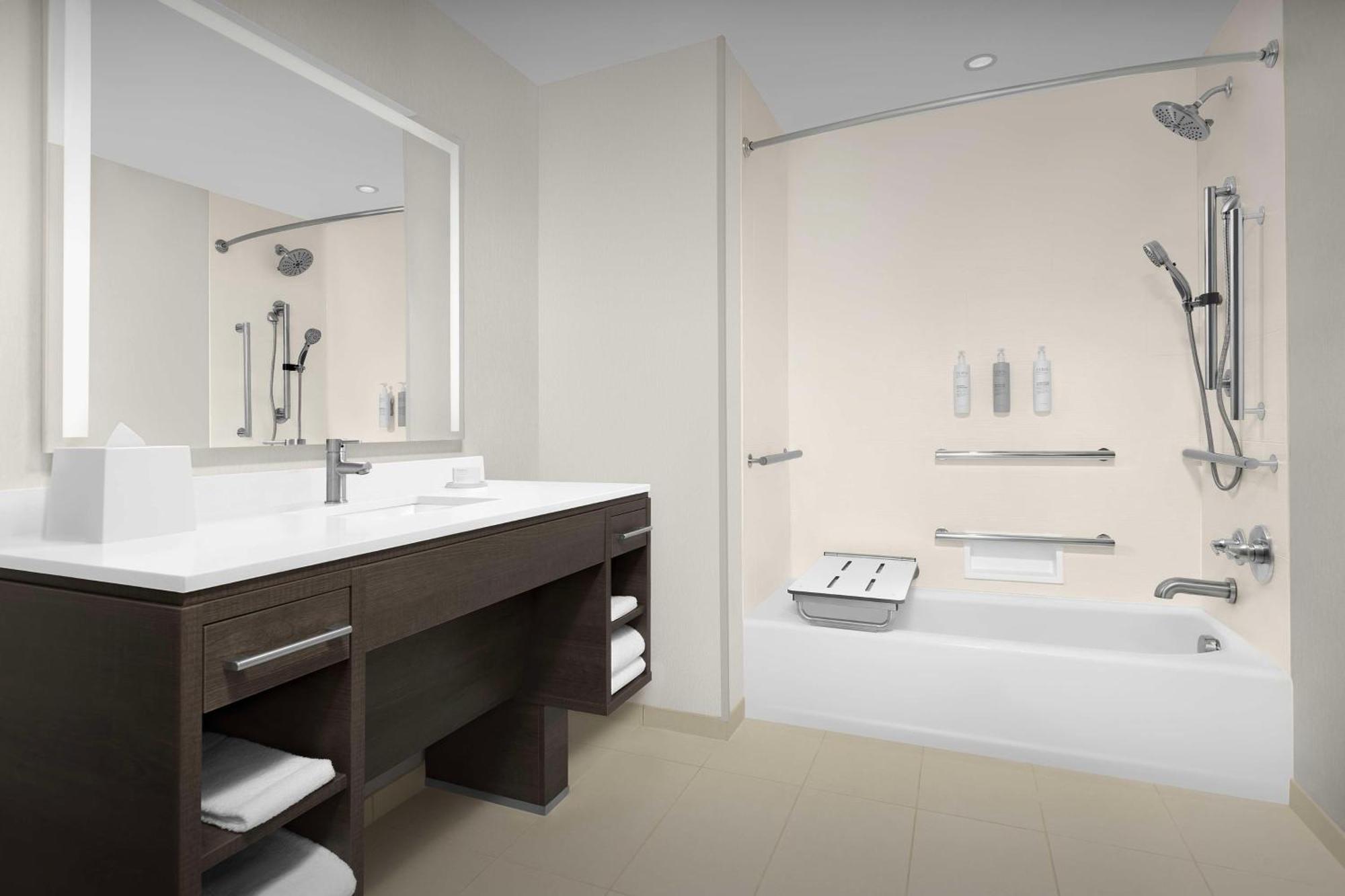 Home2 Suites By Hilton Falls Church Εξωτερικό φωτογραφία