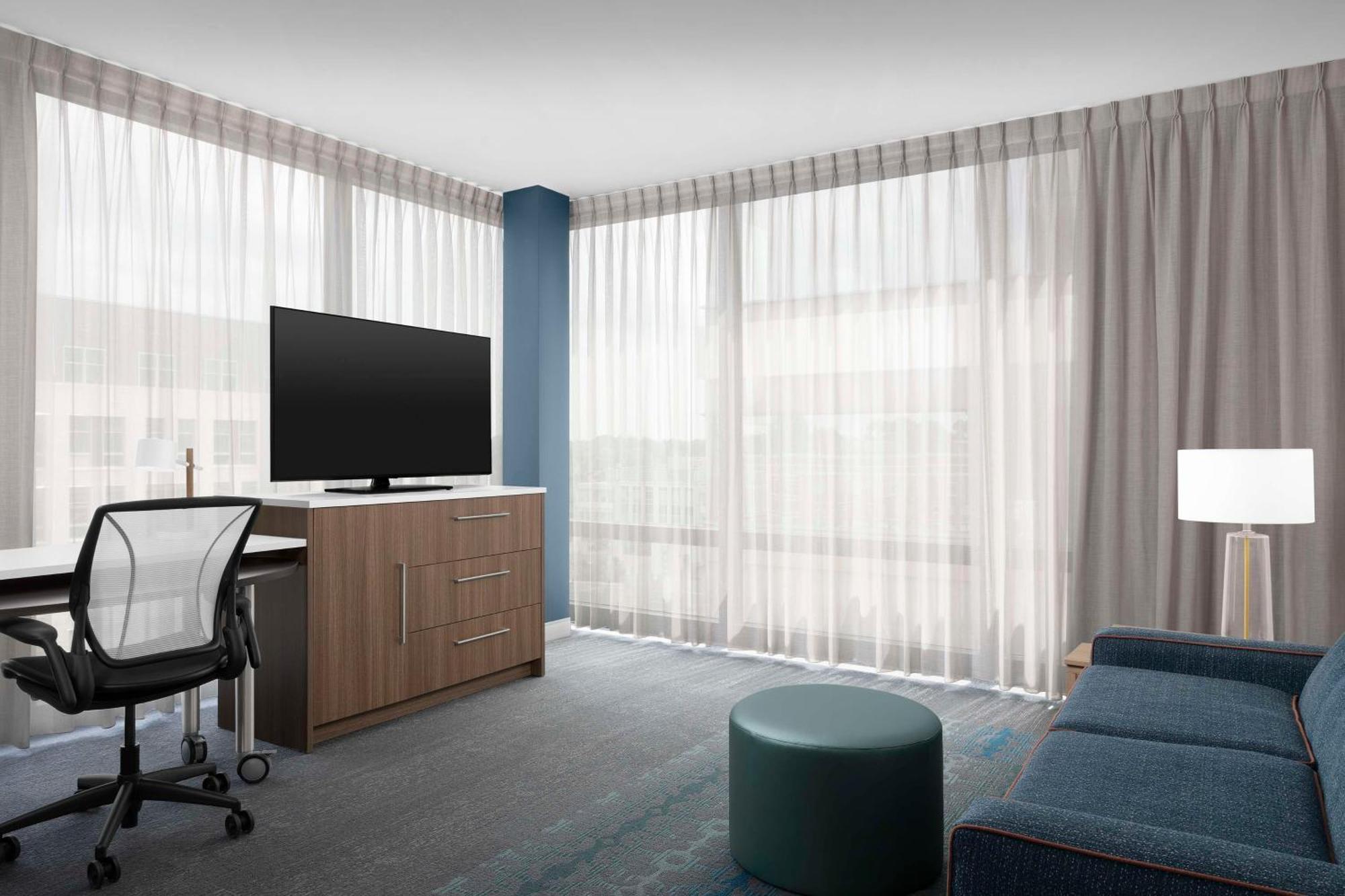 Home2 Suites By Hilton Falls Church Εξωτερικό φωτογραφία