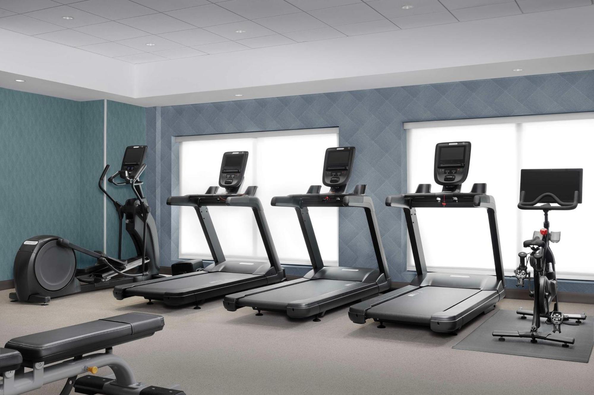 Home2 Suites By Hilton Falls Church Εξωτερικό φωτογραφία