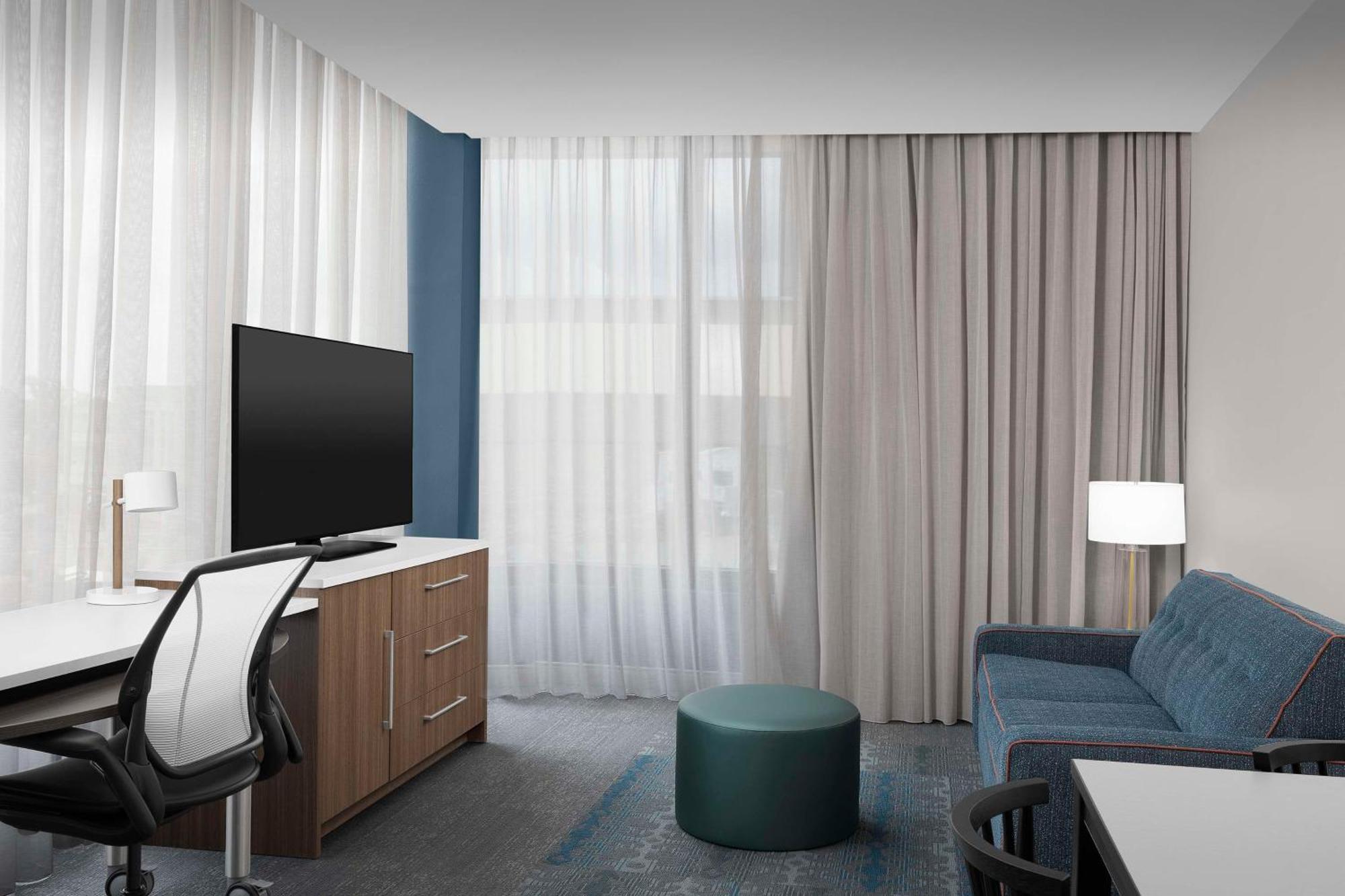 Home2 Suites By Hilton Falls Church Εξωτερικό φωτογραφία
